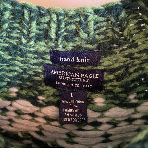 ✨SOLD✨Vintage 90’s American Eagle Hand Knitted Sweater - Picture 3 of 7
